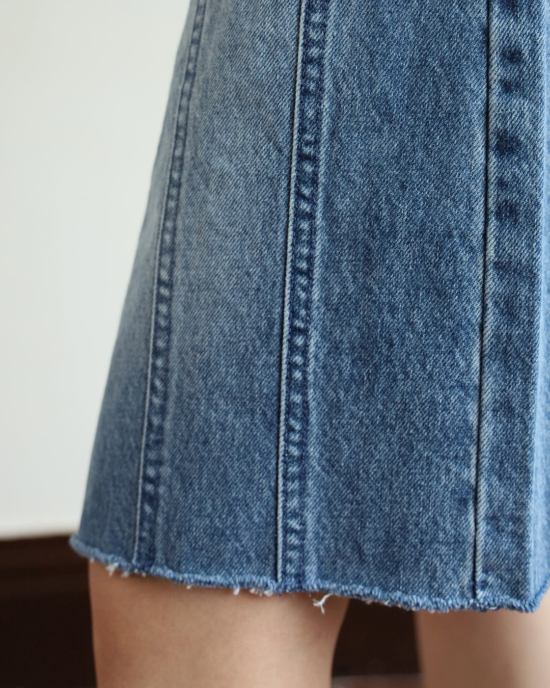 Seamed Denim Shorts (2 color | Size S-M)