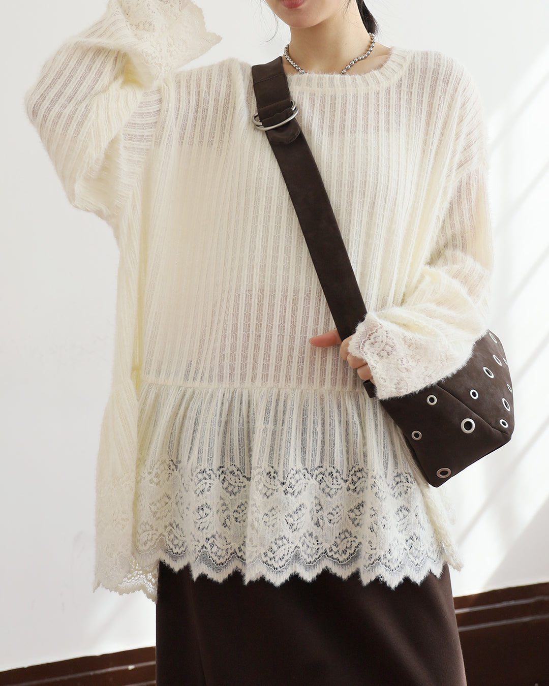 Lace Trim Peplum Hem Top (2 colors)