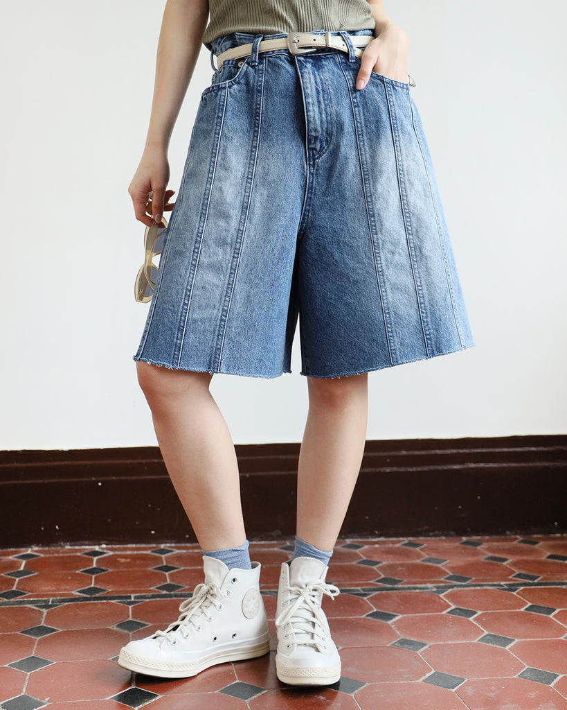 Seamed Denim Shorts (Light Blue | Size S)