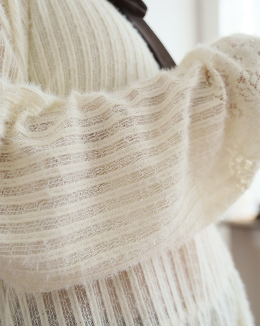 Lace Trim Peplum Hem Top (2 colors)