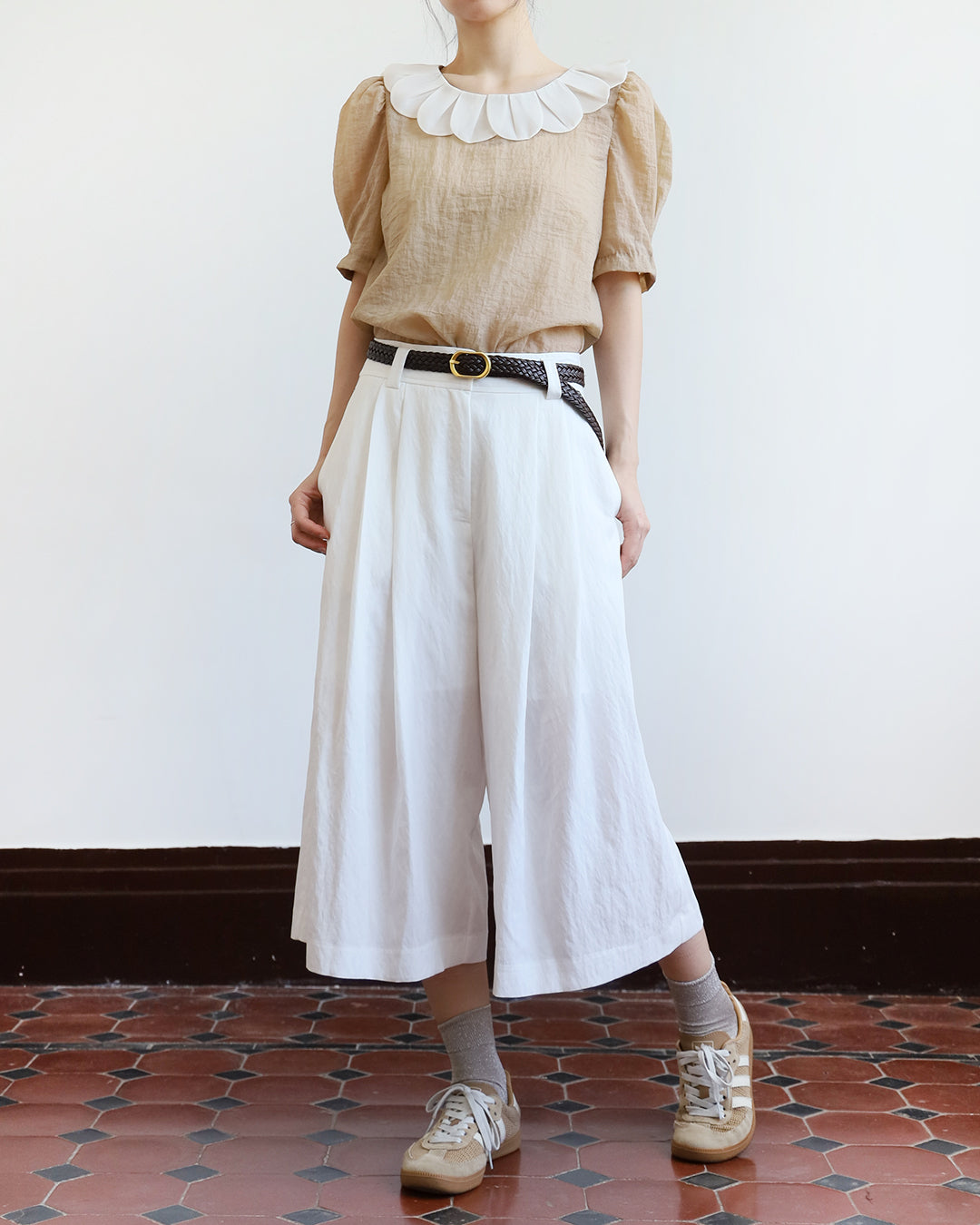 Petal Collar Top (2 colors)