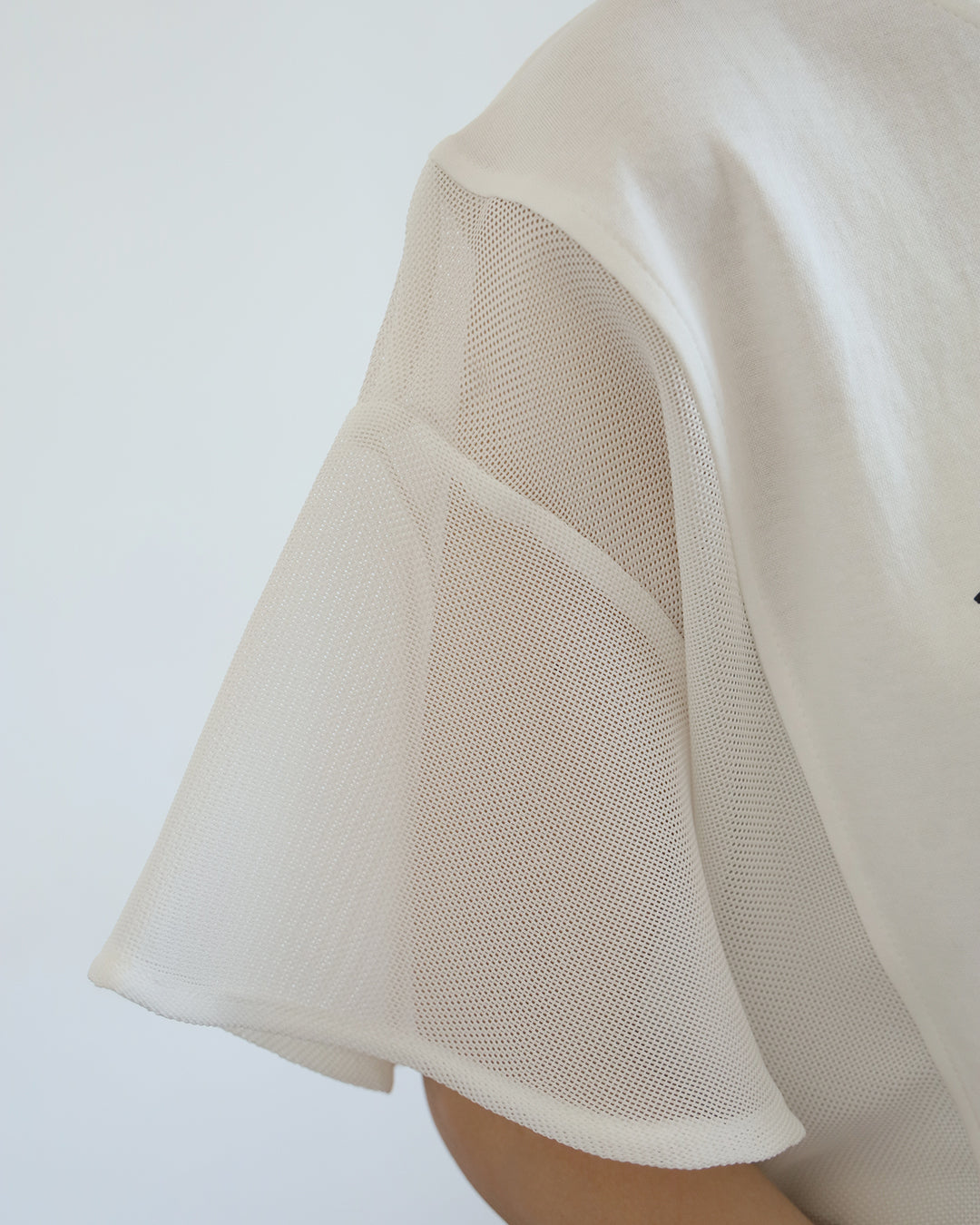 Mesh Inserted Print Tee