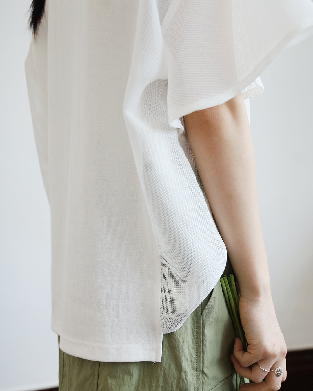 Mesh Inserted Print Tee