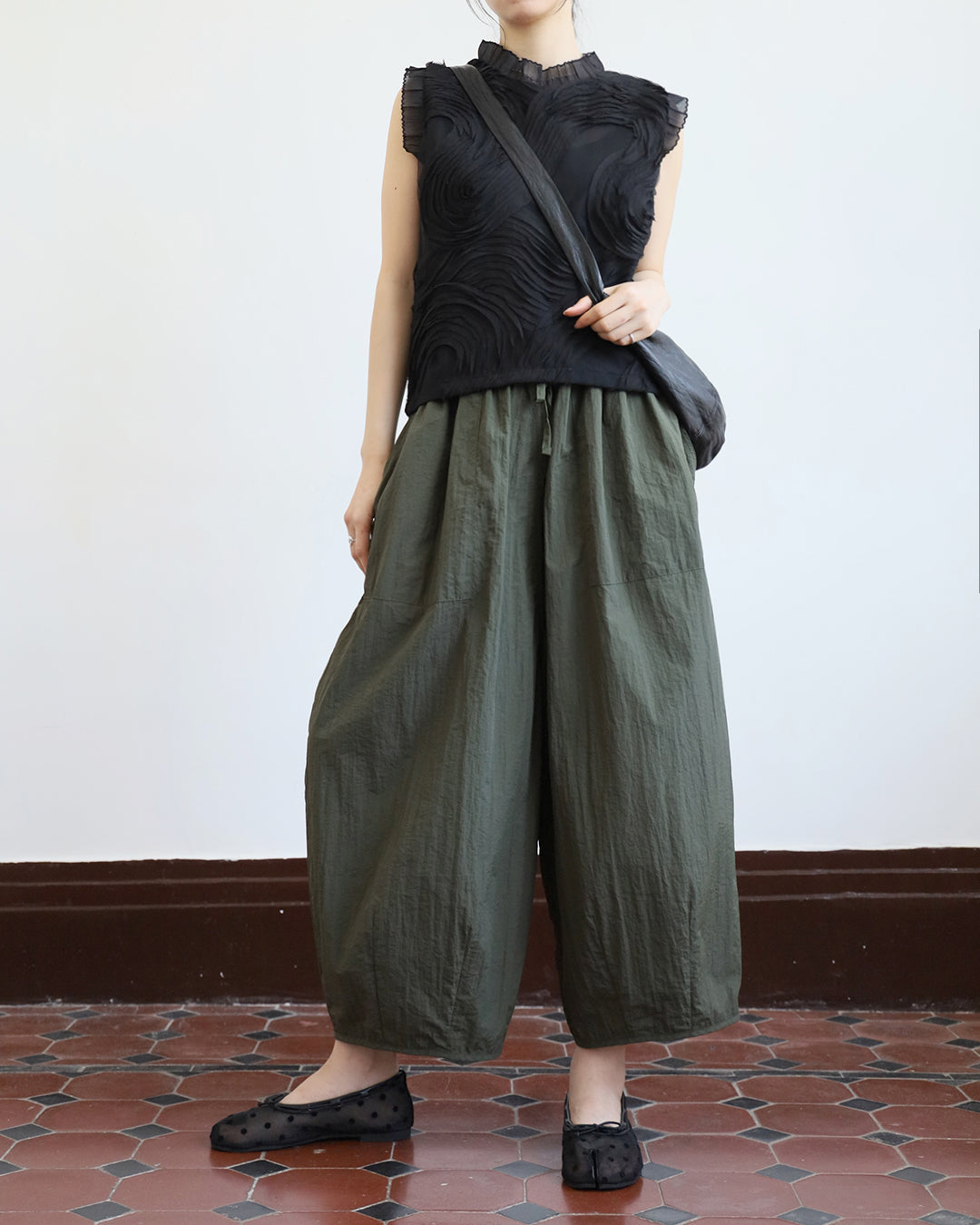 Wavy Texture Fabric Vest ( 2 Colors)