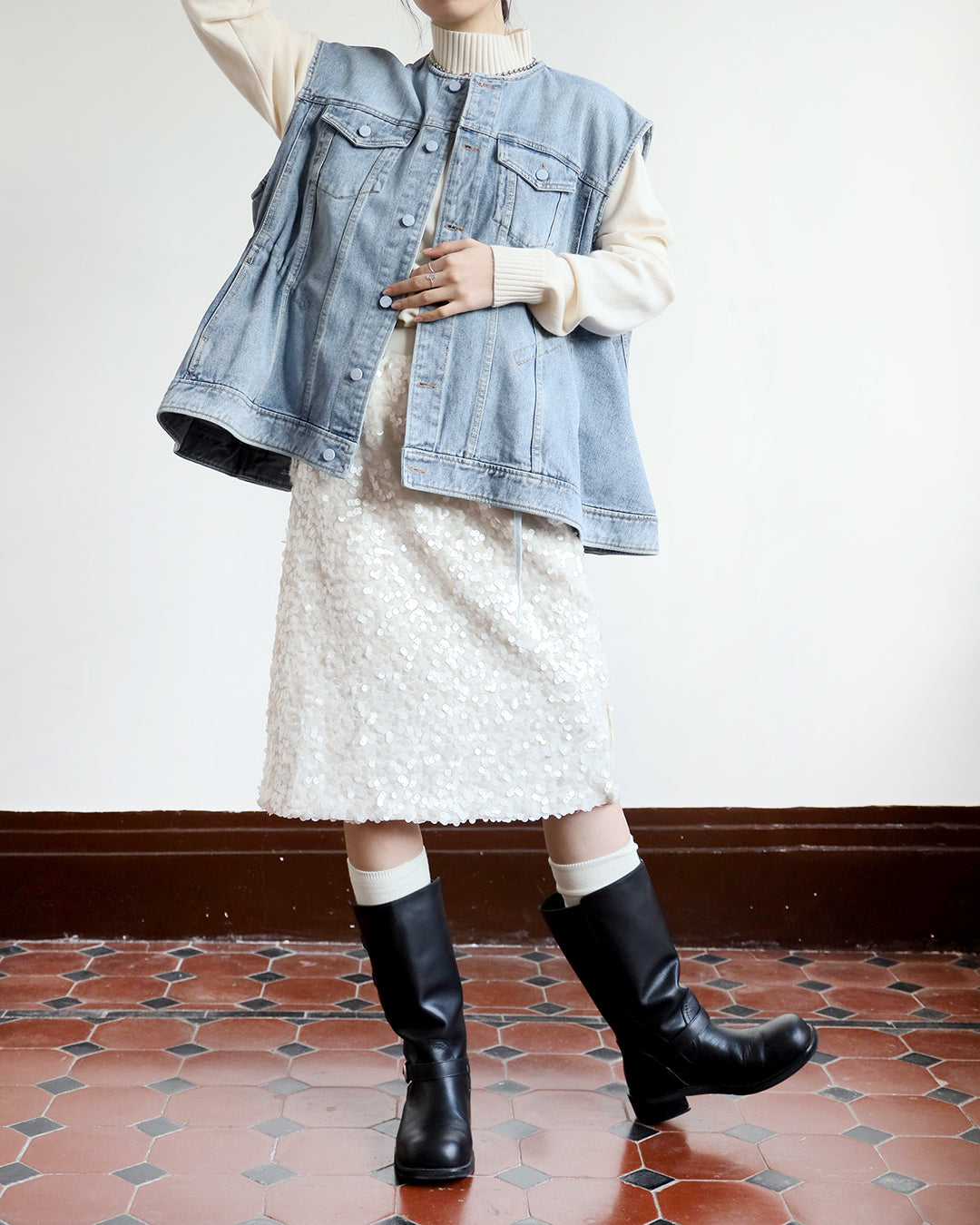 Peplum Hem Denim Vest (2 colors)