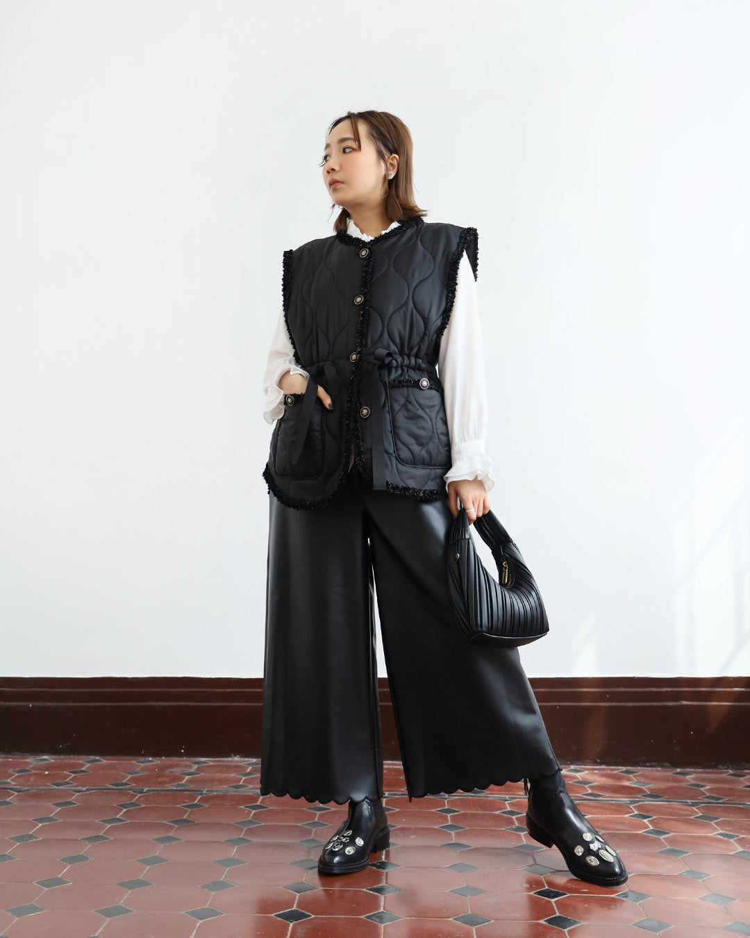 Wave Hem Faux Leather Pants (2 color)