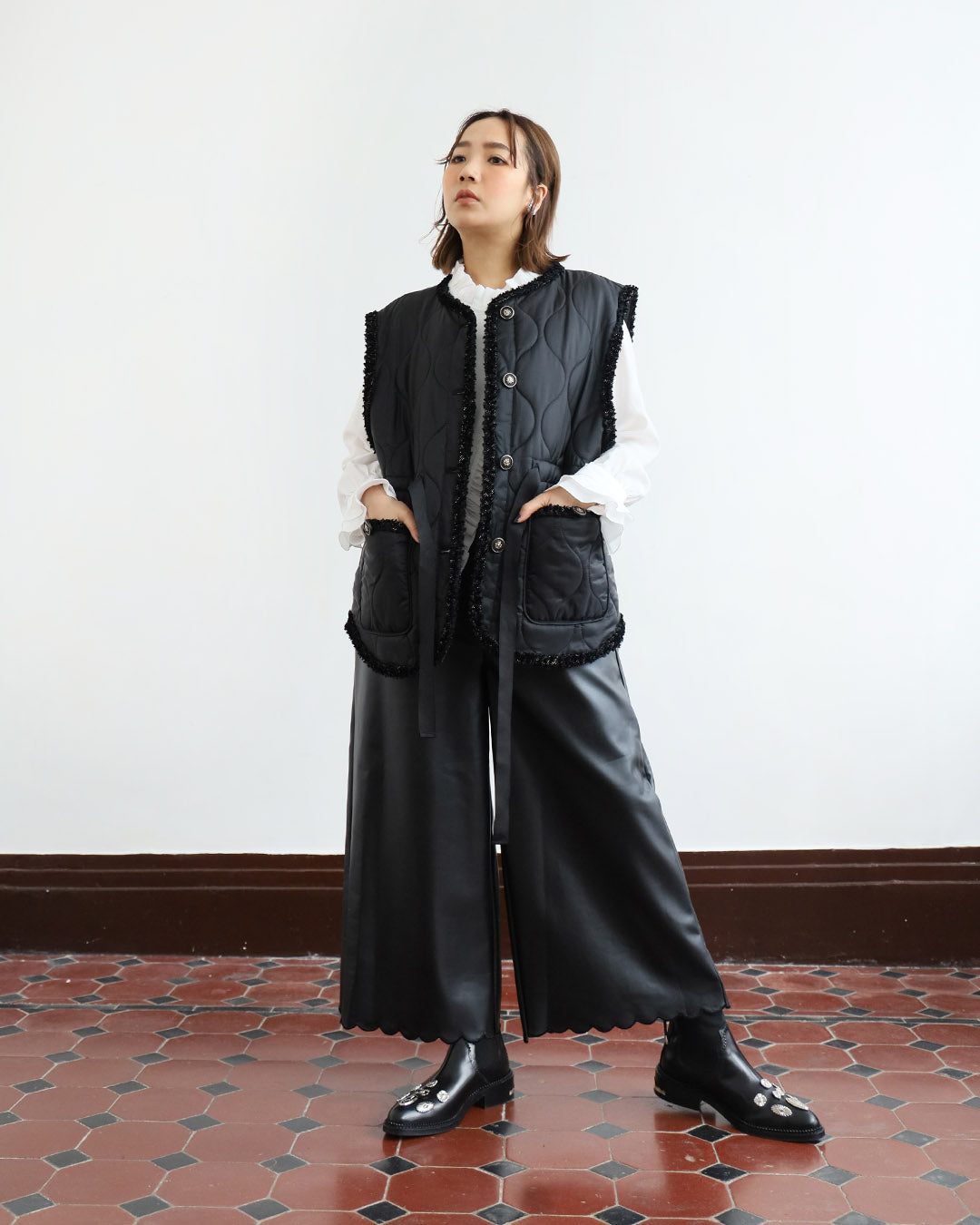 Wave Hem Faux Leather Pants (2 color)