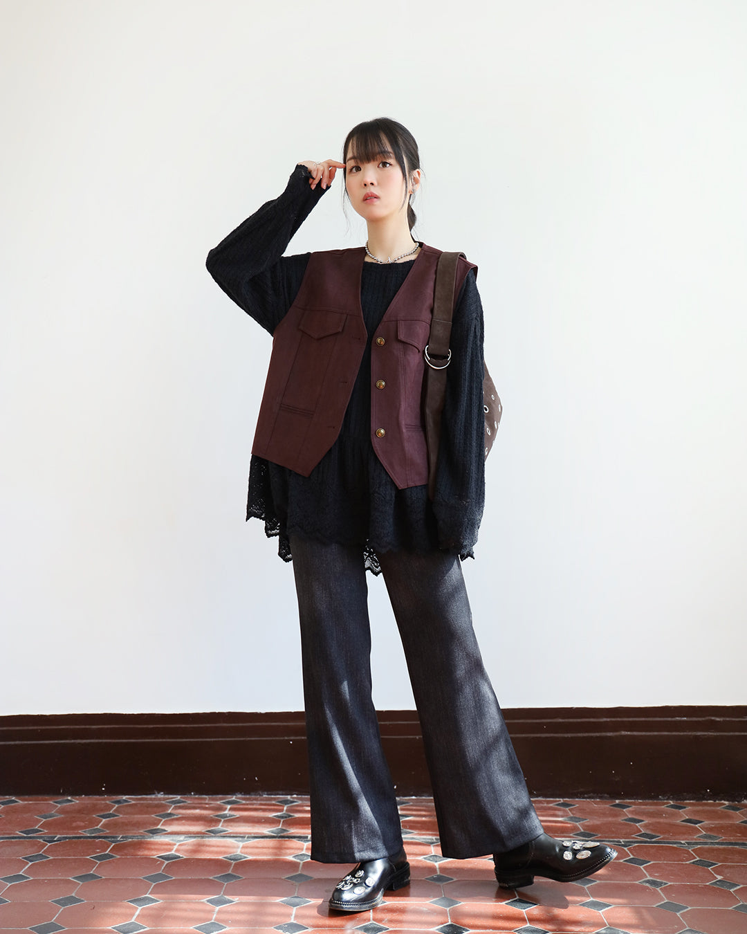 Lace Trim Peplum Hem Top (2 colors)