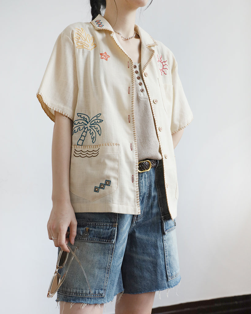 Embroidery Revere Collar Shirt