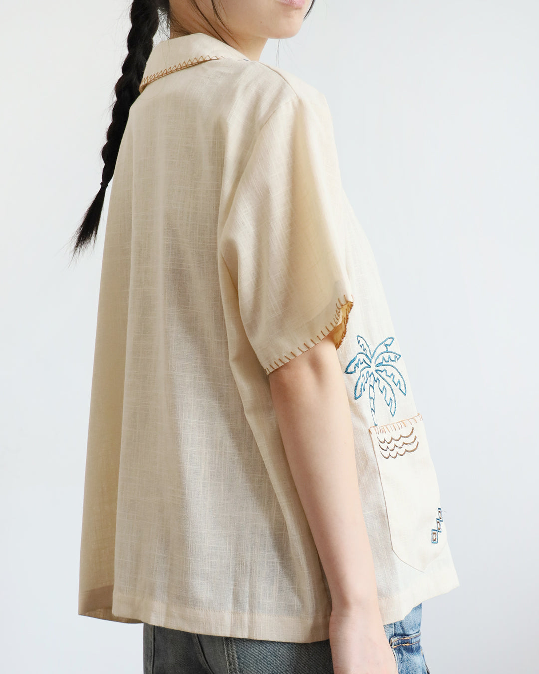 Embroidery Revere Collar Shirt