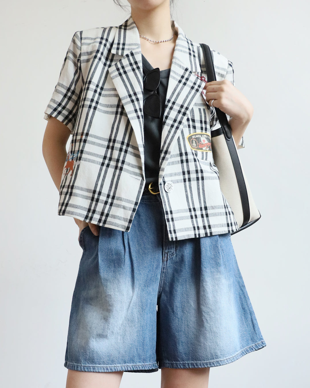 Embroidered Blazer with Badges (2 Colors)
