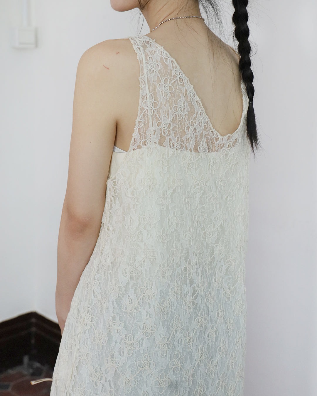Ruffle Trimmed Lace Dress (w/ Inner Dress)