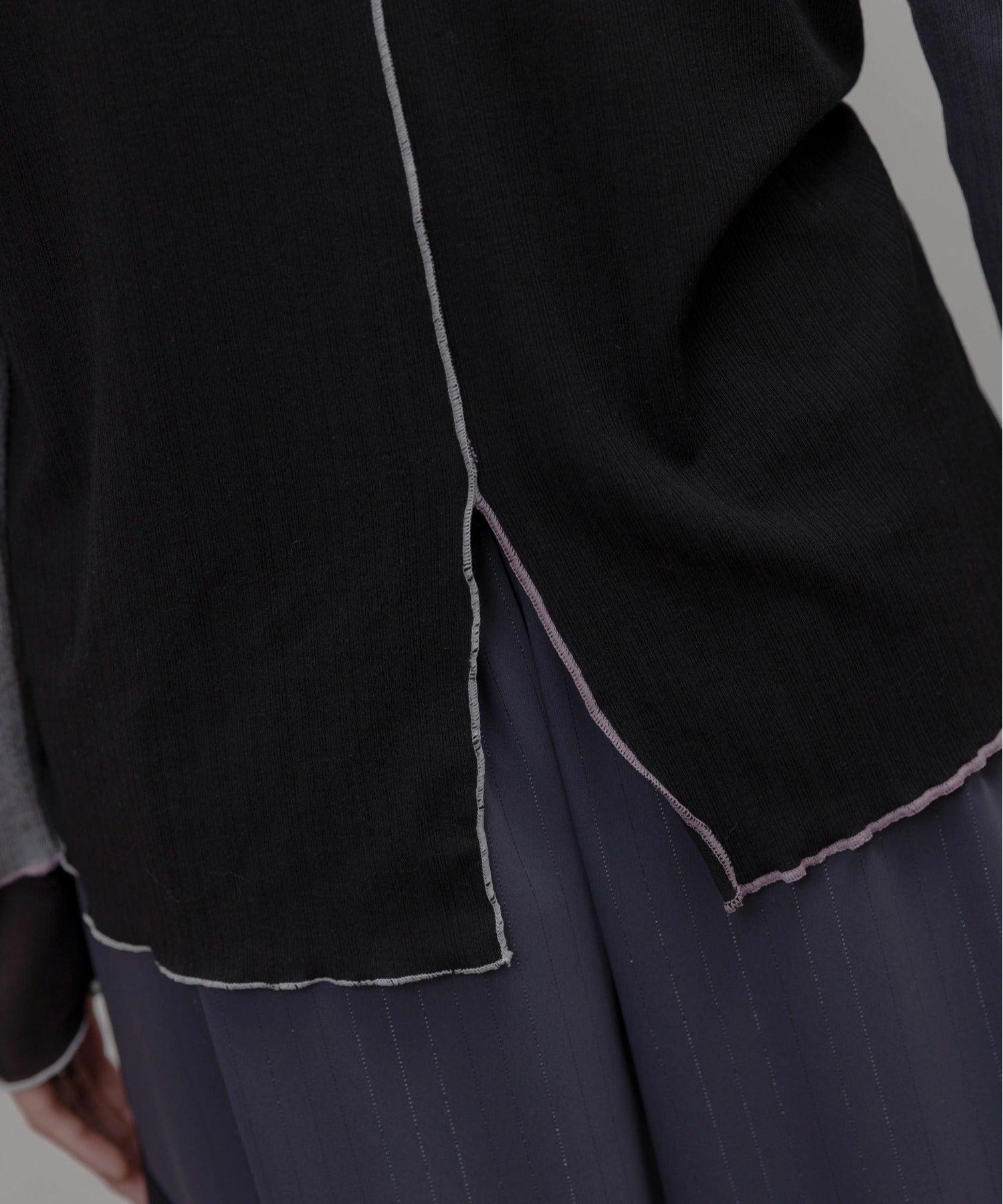JAPAN BRAND - Mesh Cuff Color Block Top