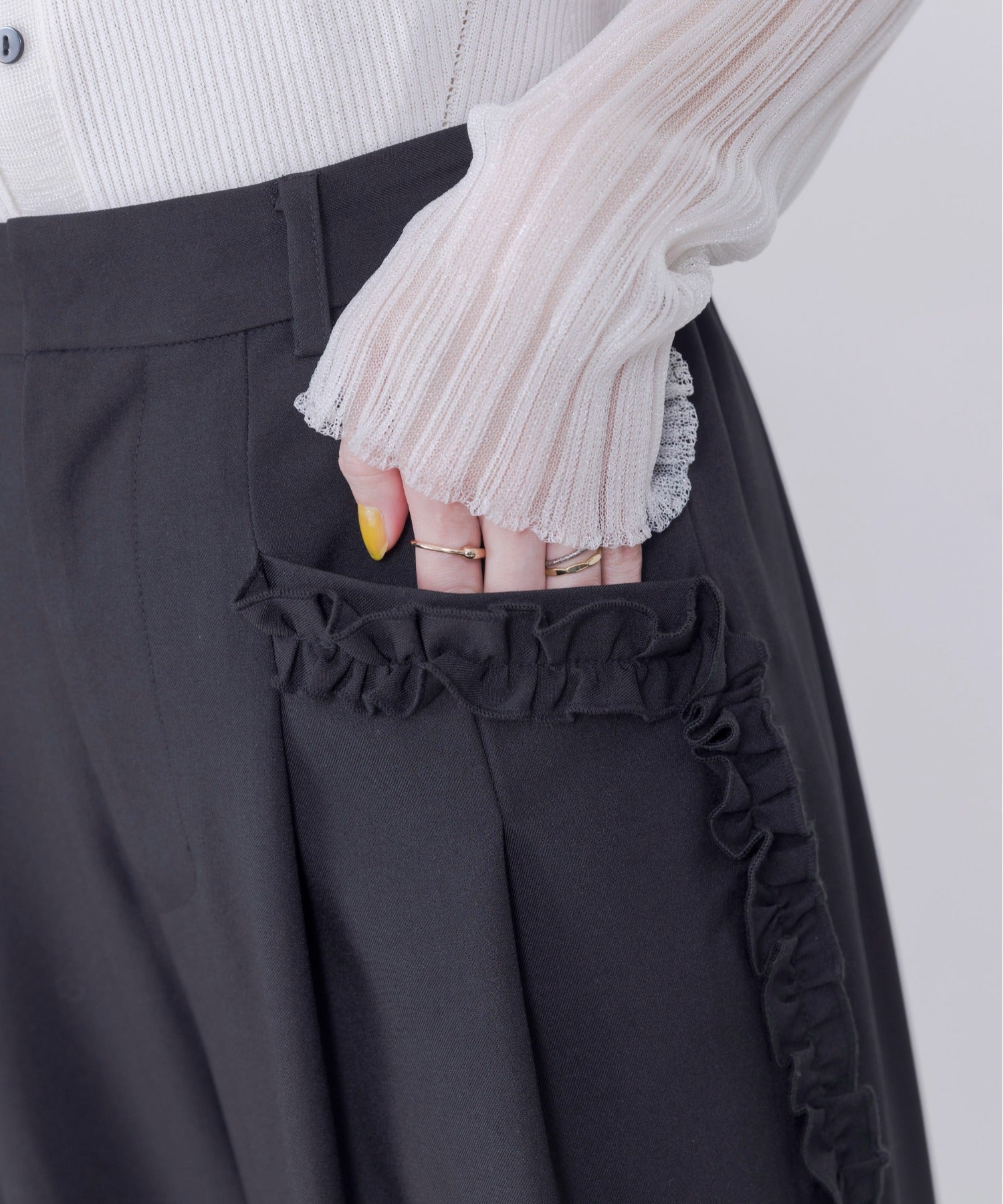 JAPAN BRAND - Ruffle Trimmed Pants (2 Colors)