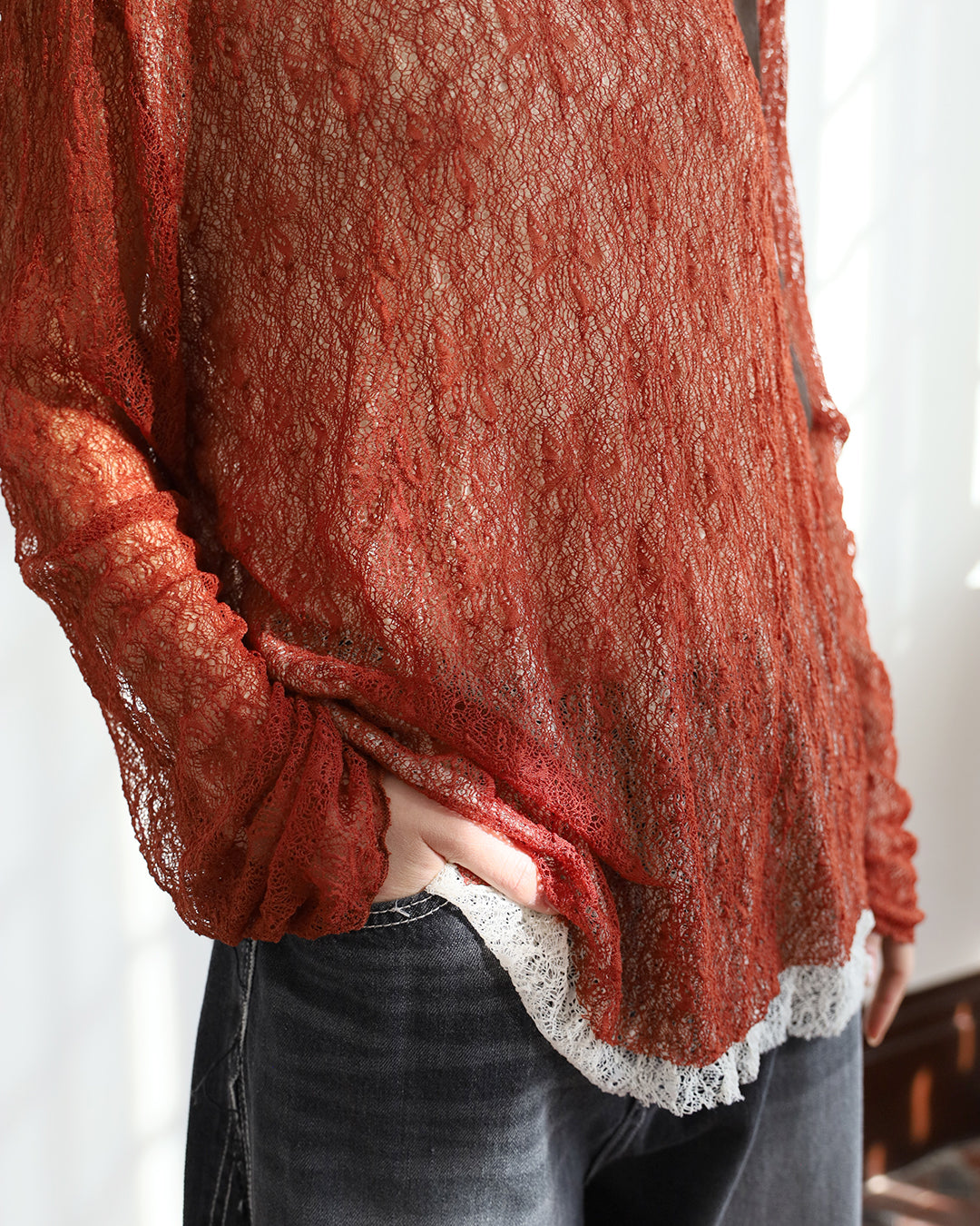 2-Tone Layer Lace Top (2 colors)