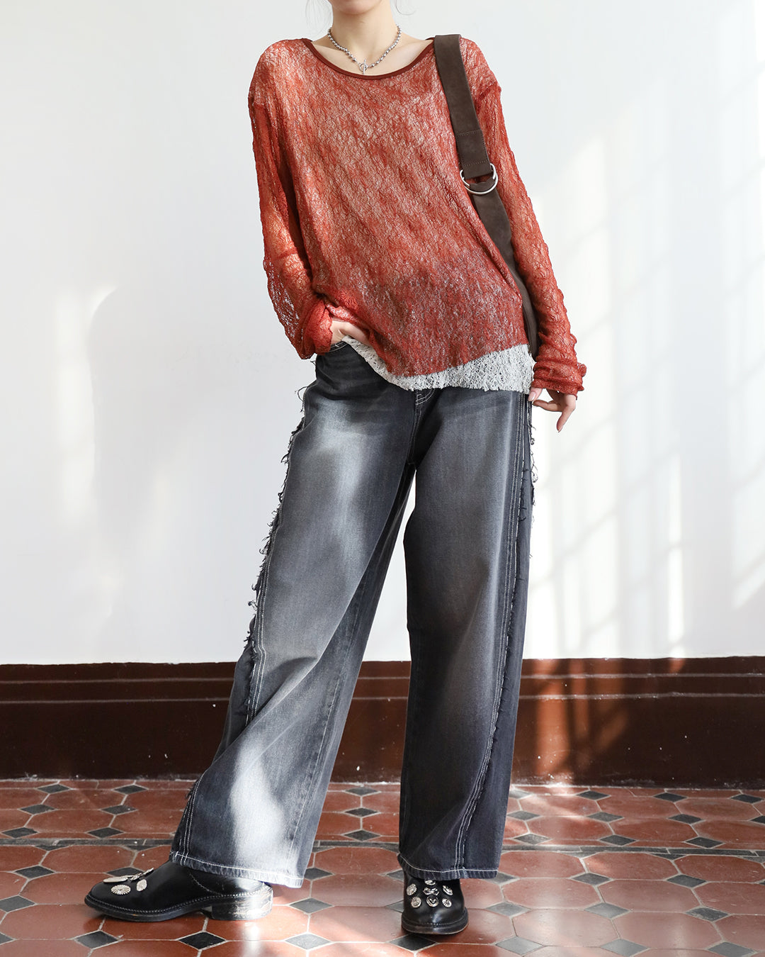 2-Tone Layer Lace Top (2 colors)