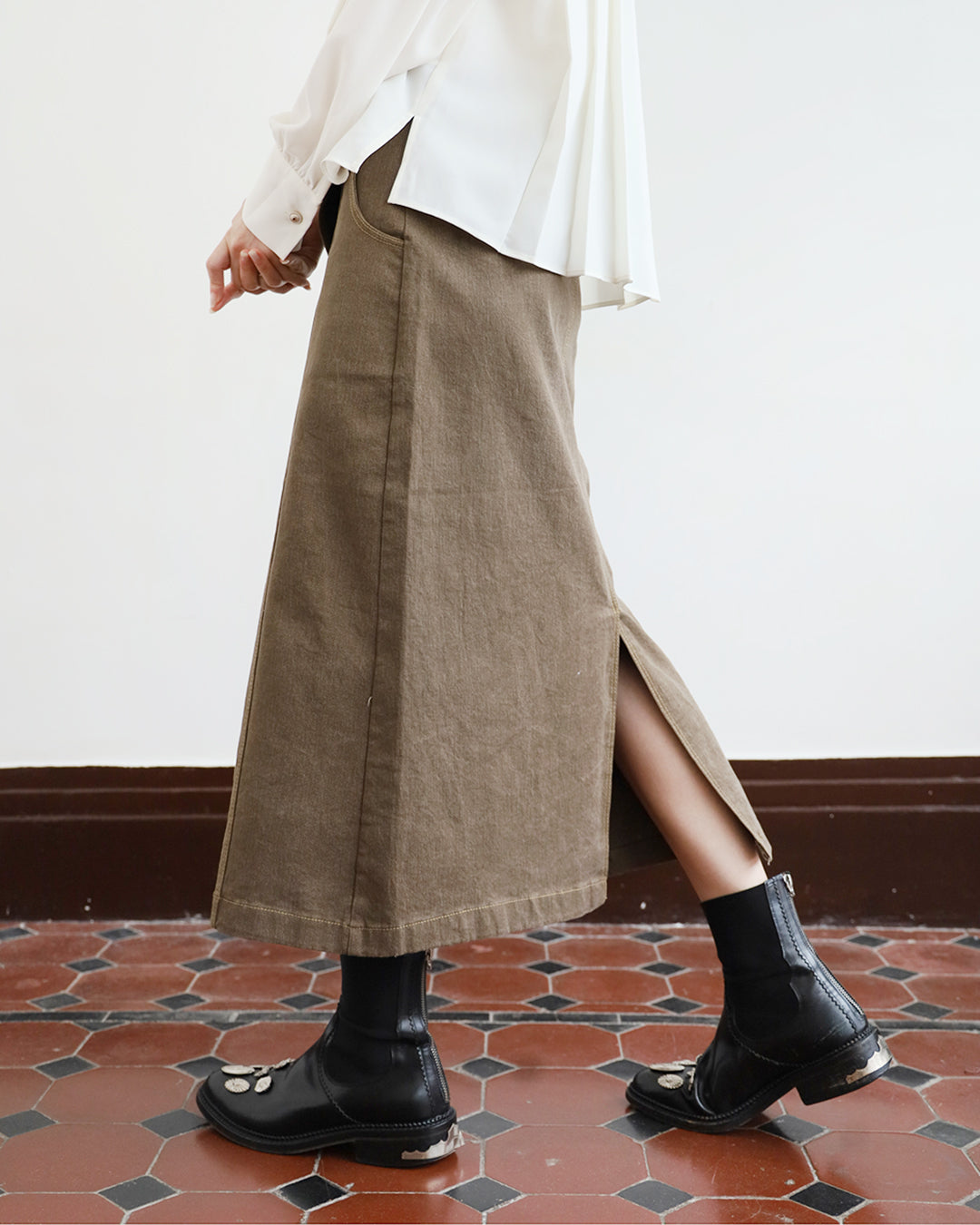 Denim Pencil Skirt (2 Colors | Size S - L)