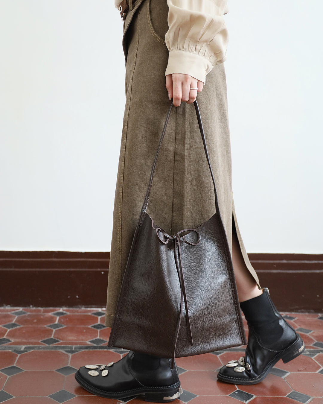 Leather Tote (7-Col.) 直播留言 "totebag" 即可以"代購價" $499 選購
