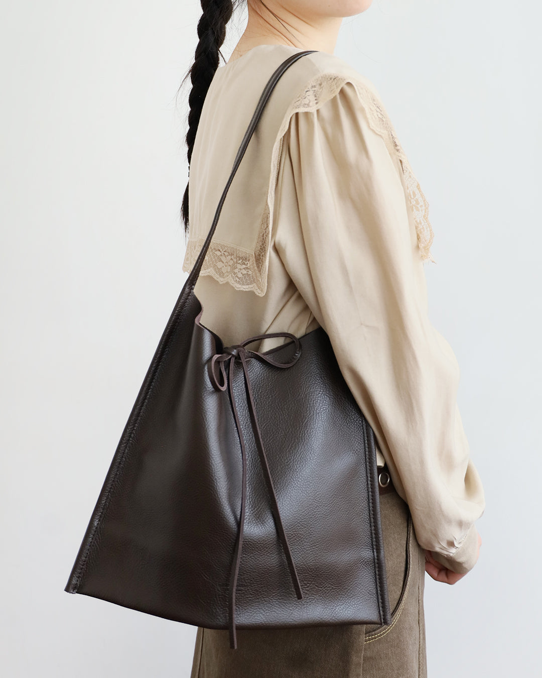 Leather Tote (7-Col.) 直播留言 "totebag" 即可以"代購價" $499 選購