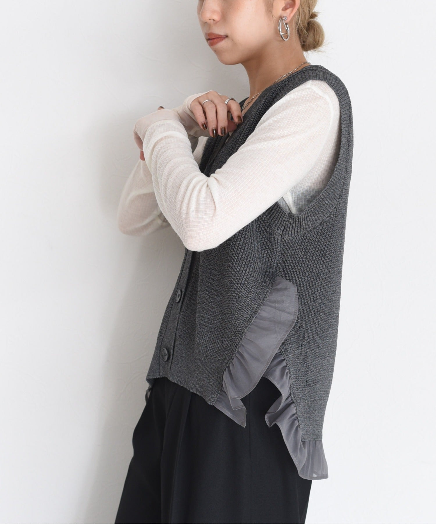 JAPAN BRAND - Metallic Mesh Trim Knitted Vest (3 Colors)