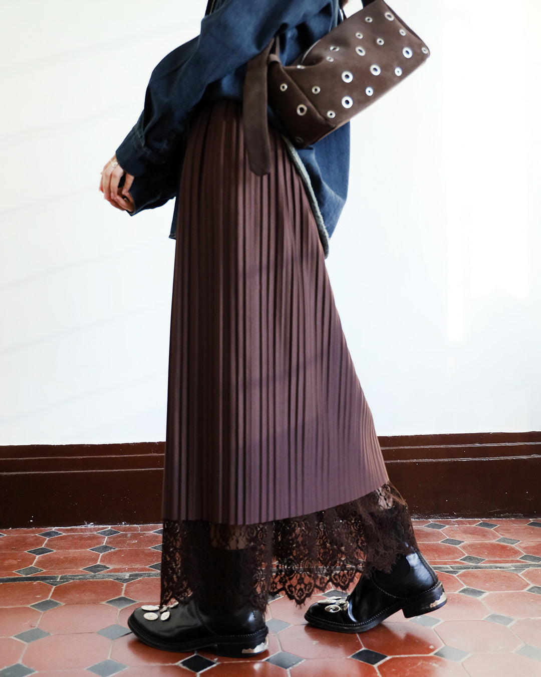 Reversible Lace Layer Pleated Skirt