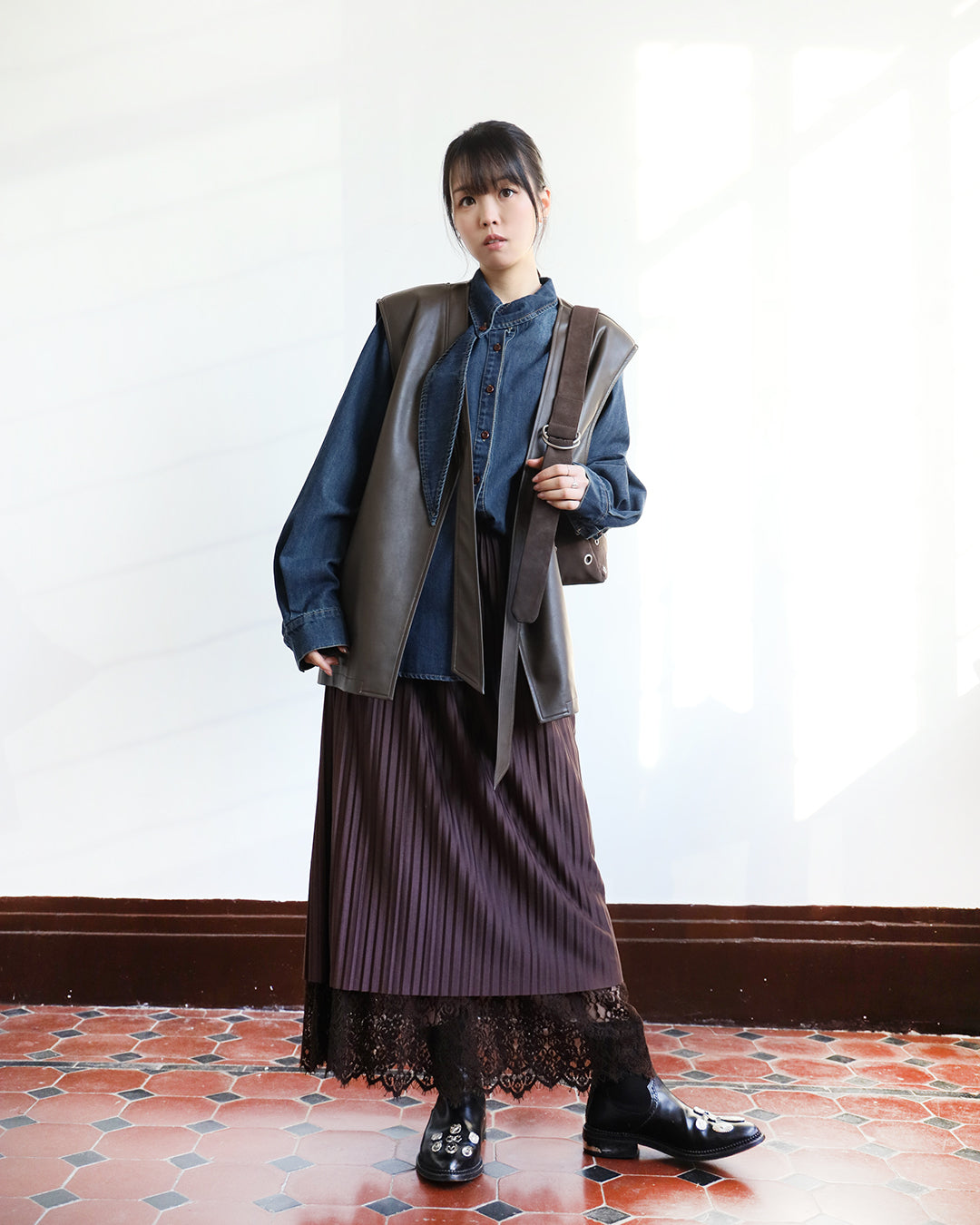 Reversible Lace Layer Pleated Skirt