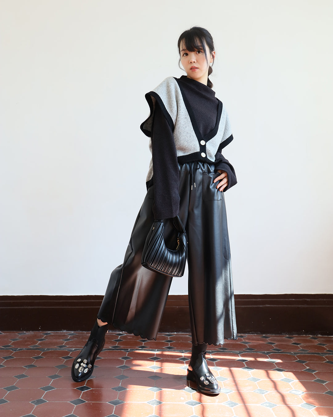 Wave Hem Faux Leather Pants (2 color)
