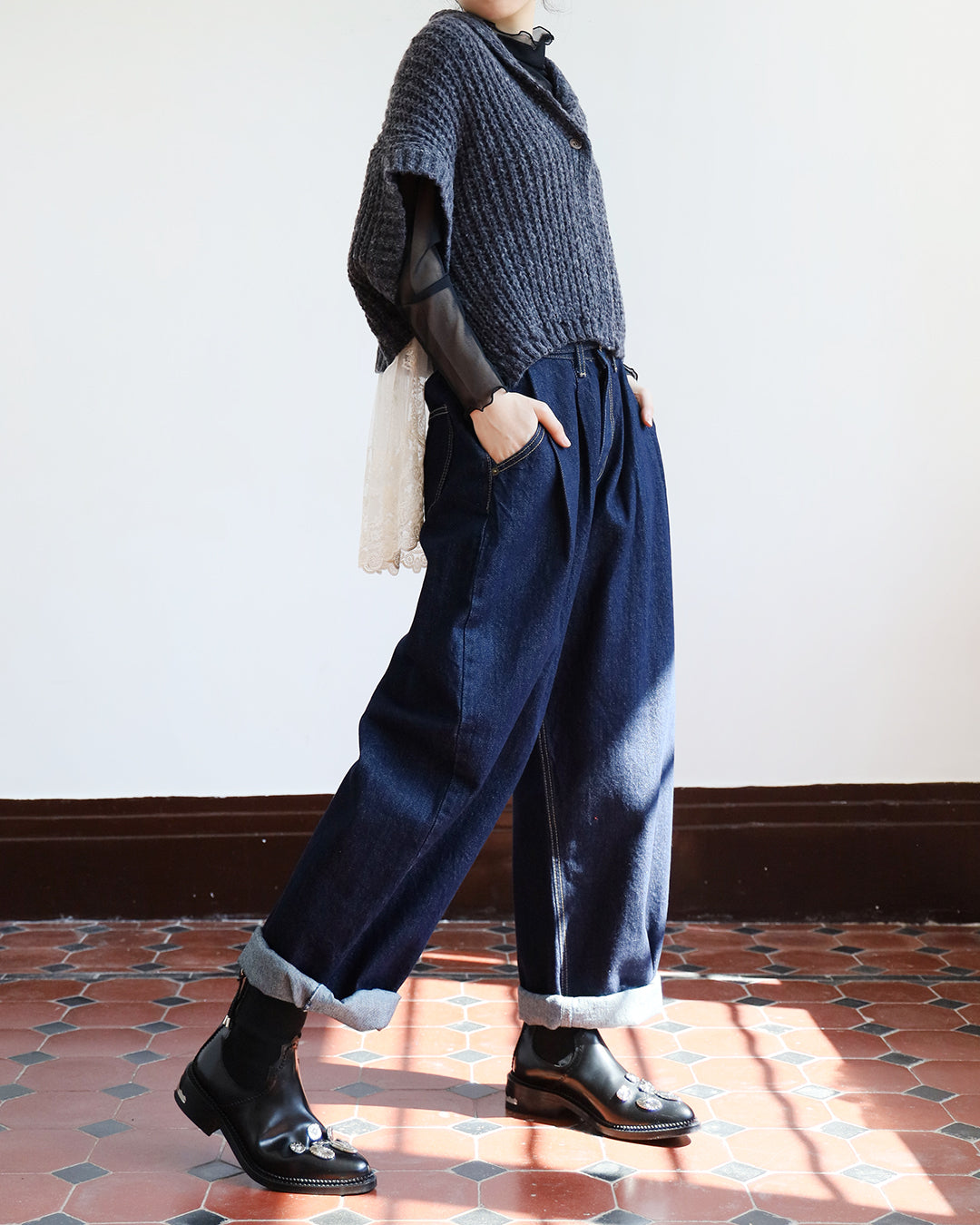 Embroidery Mesh Layer Knitted Outer (2 color)