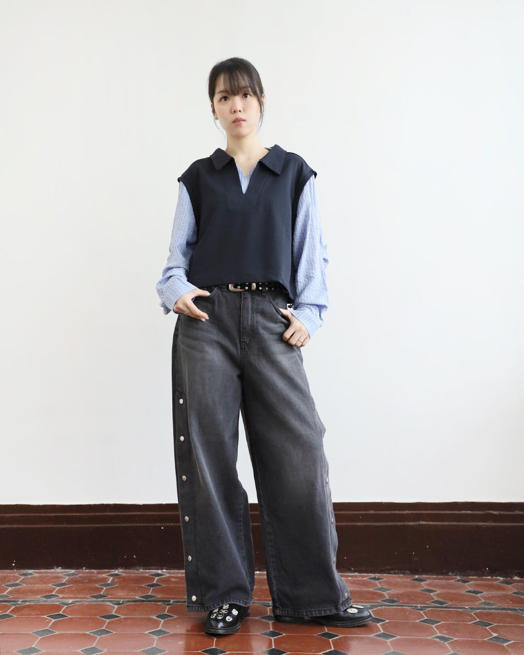 Button Details Jeans (Size S - L)