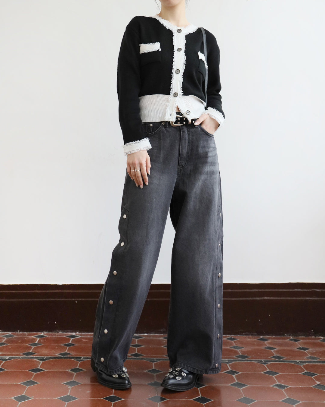 Contrast Trimmed Cardigan (2 Colors)