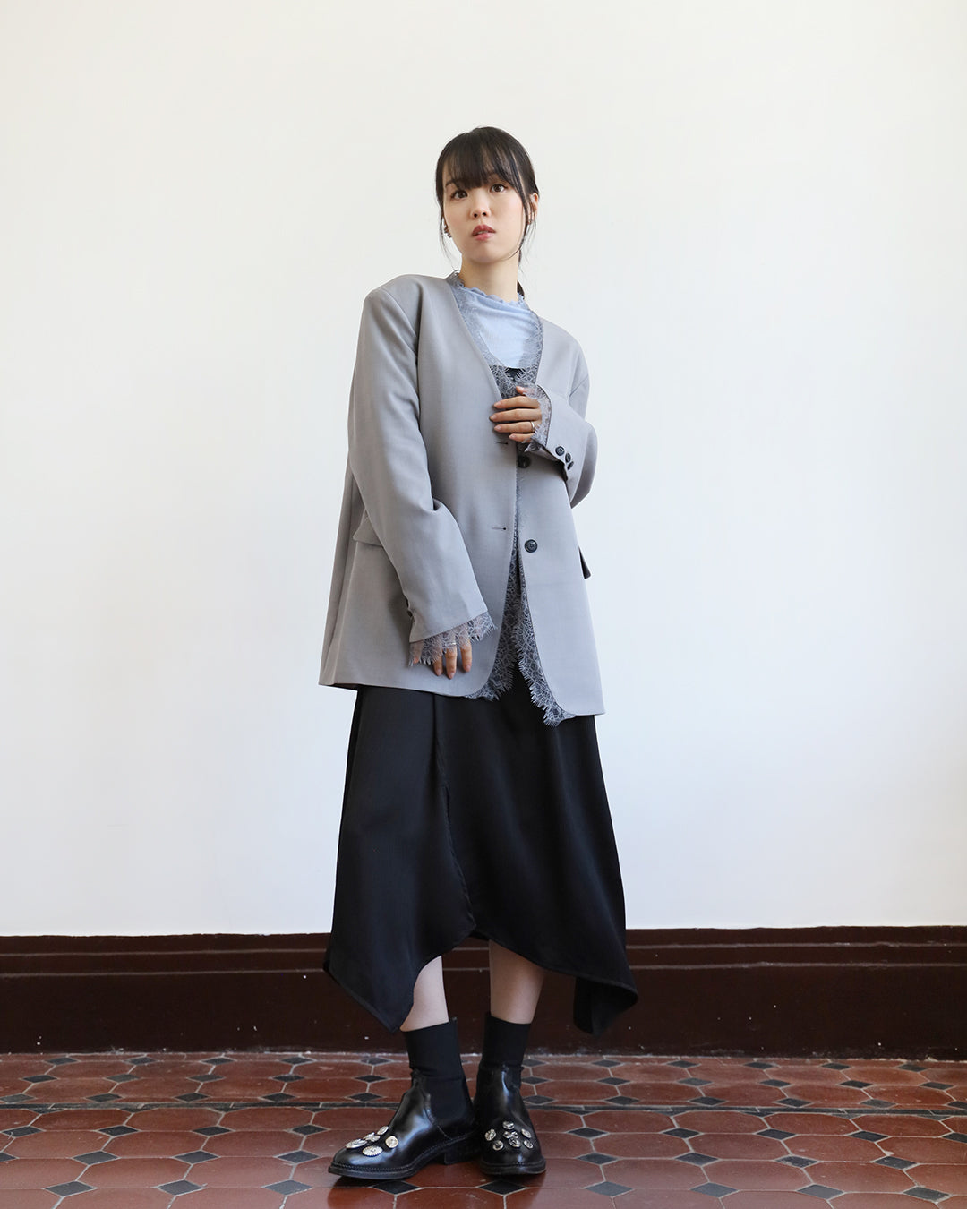 Lace Trimmed Blazer (3 color)