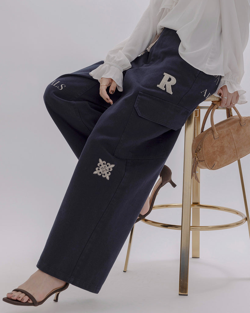 Embroidery Cargo Pants (3 Colors)