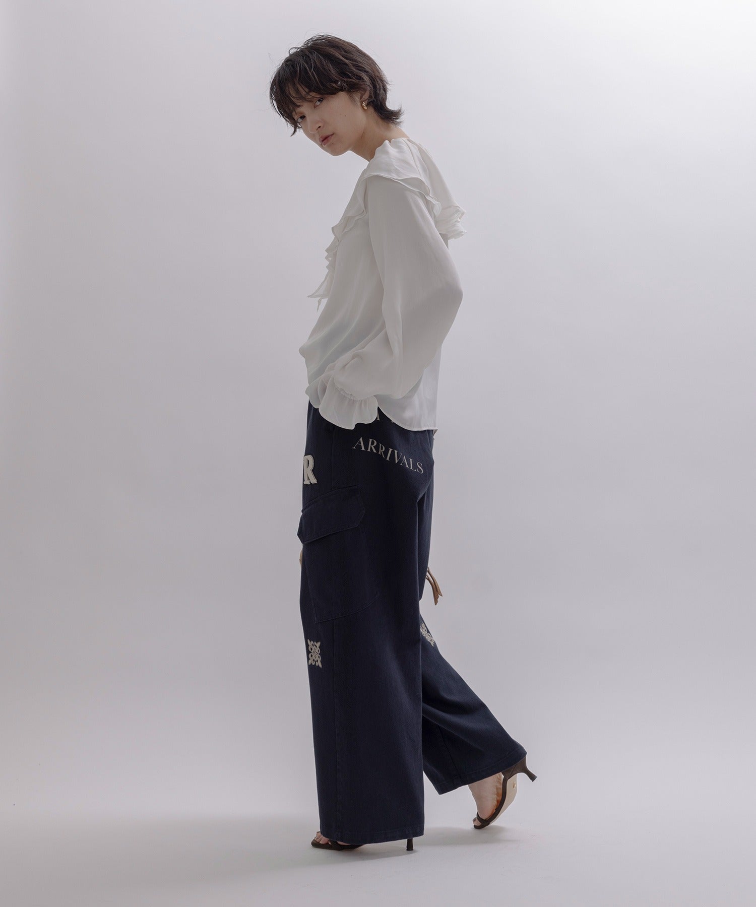 Embroidery Cargo Pants (3 Colors)