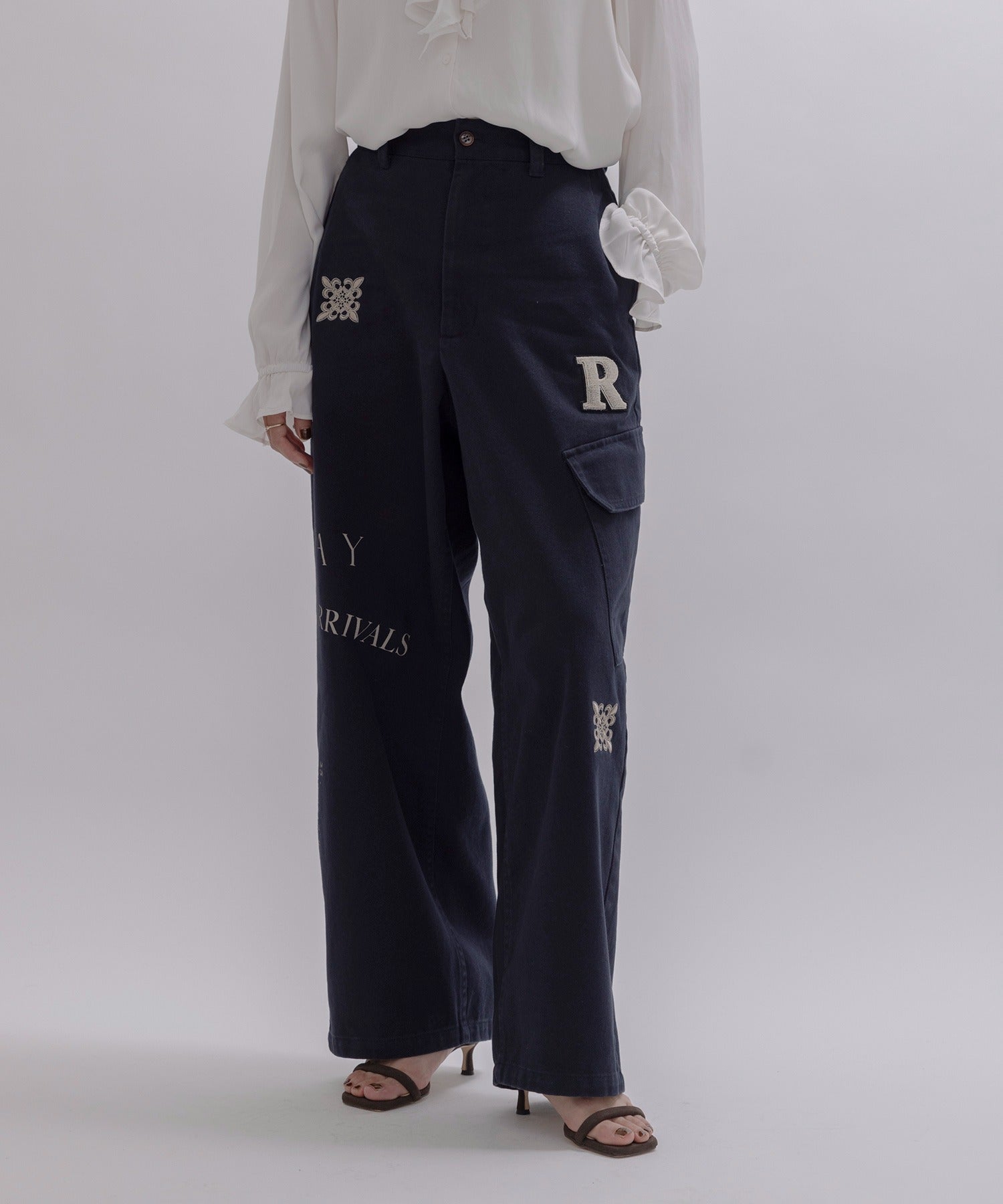 Embroidery Cargo Pants (3 Colors)