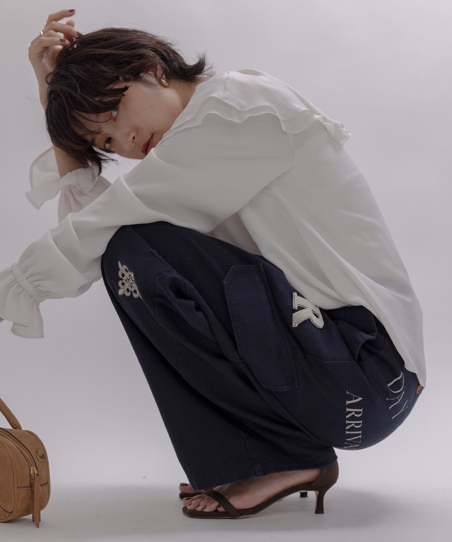 Embroidery Cargo Pants (3 Colors)