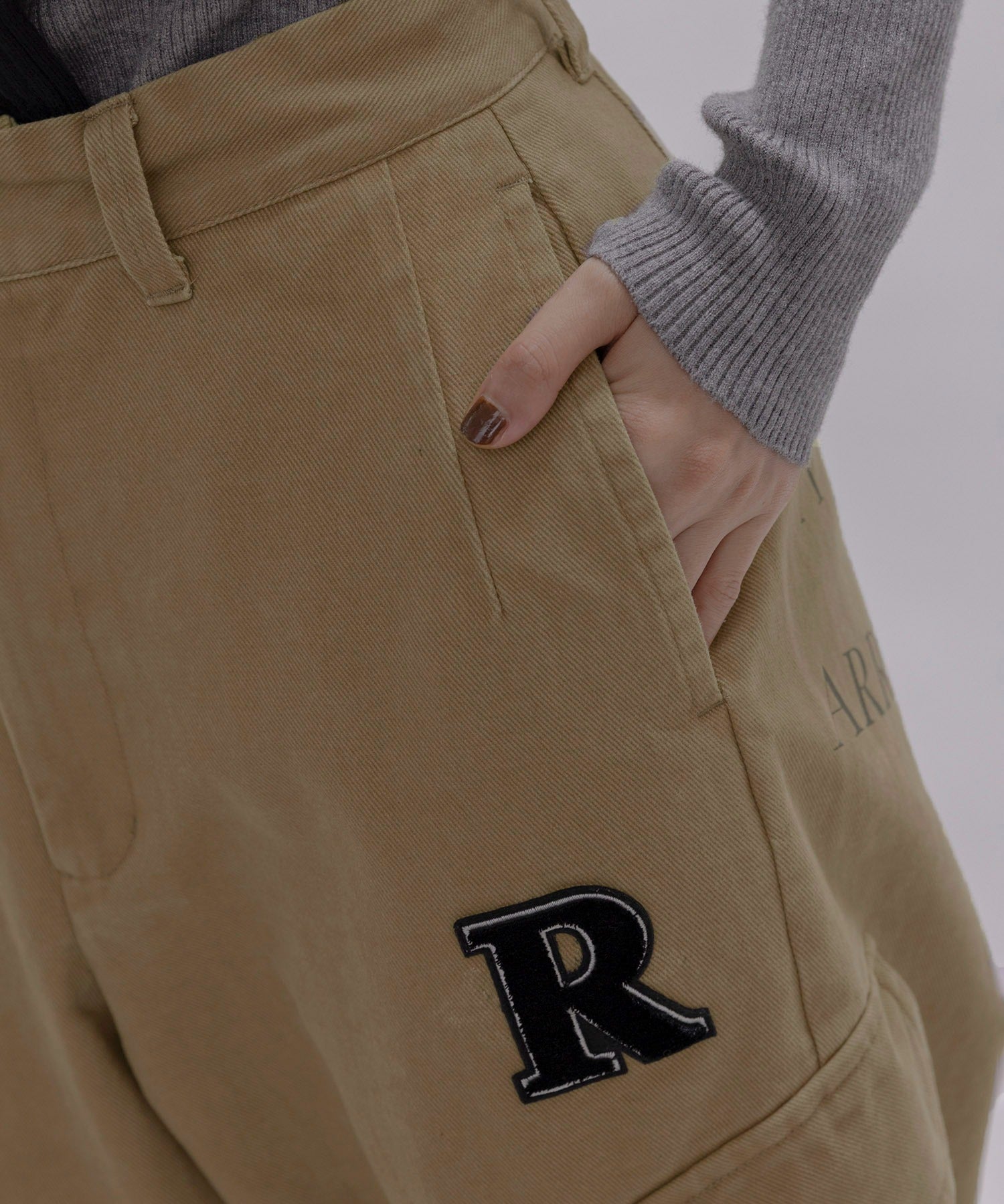 Embroidery Cargo Pants (3 Colors)