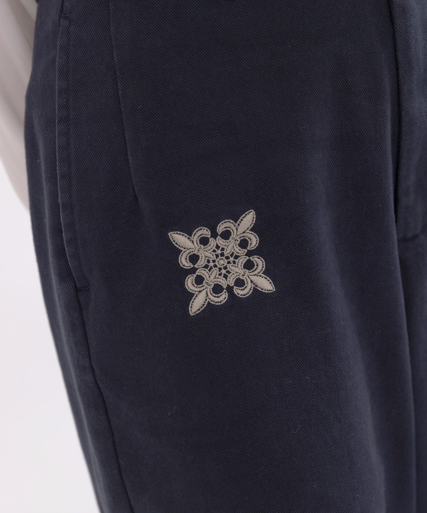 Embroidery Cargo Pants (3 Colors)