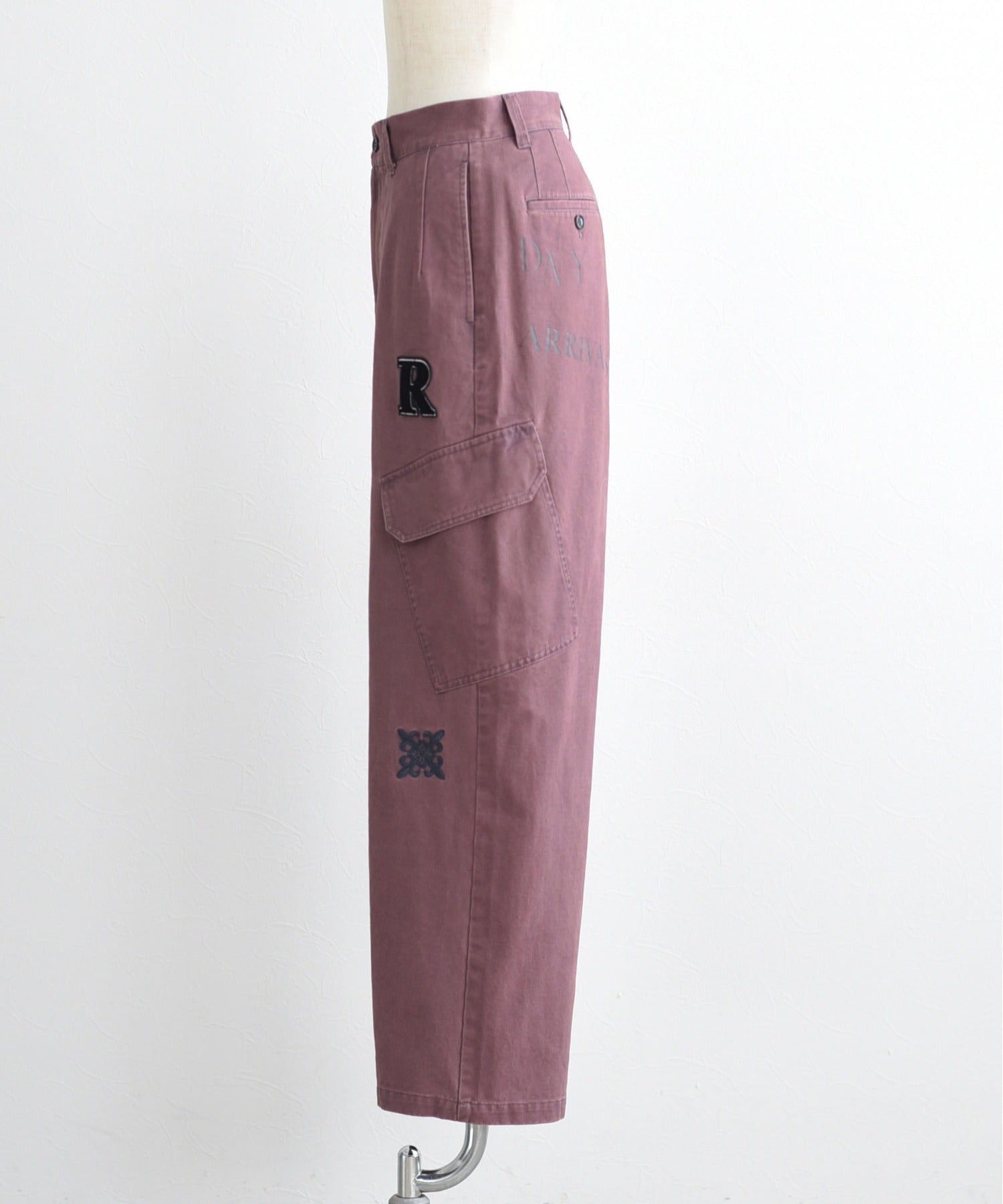 Embroidery Cargo Pants (3 Colors)