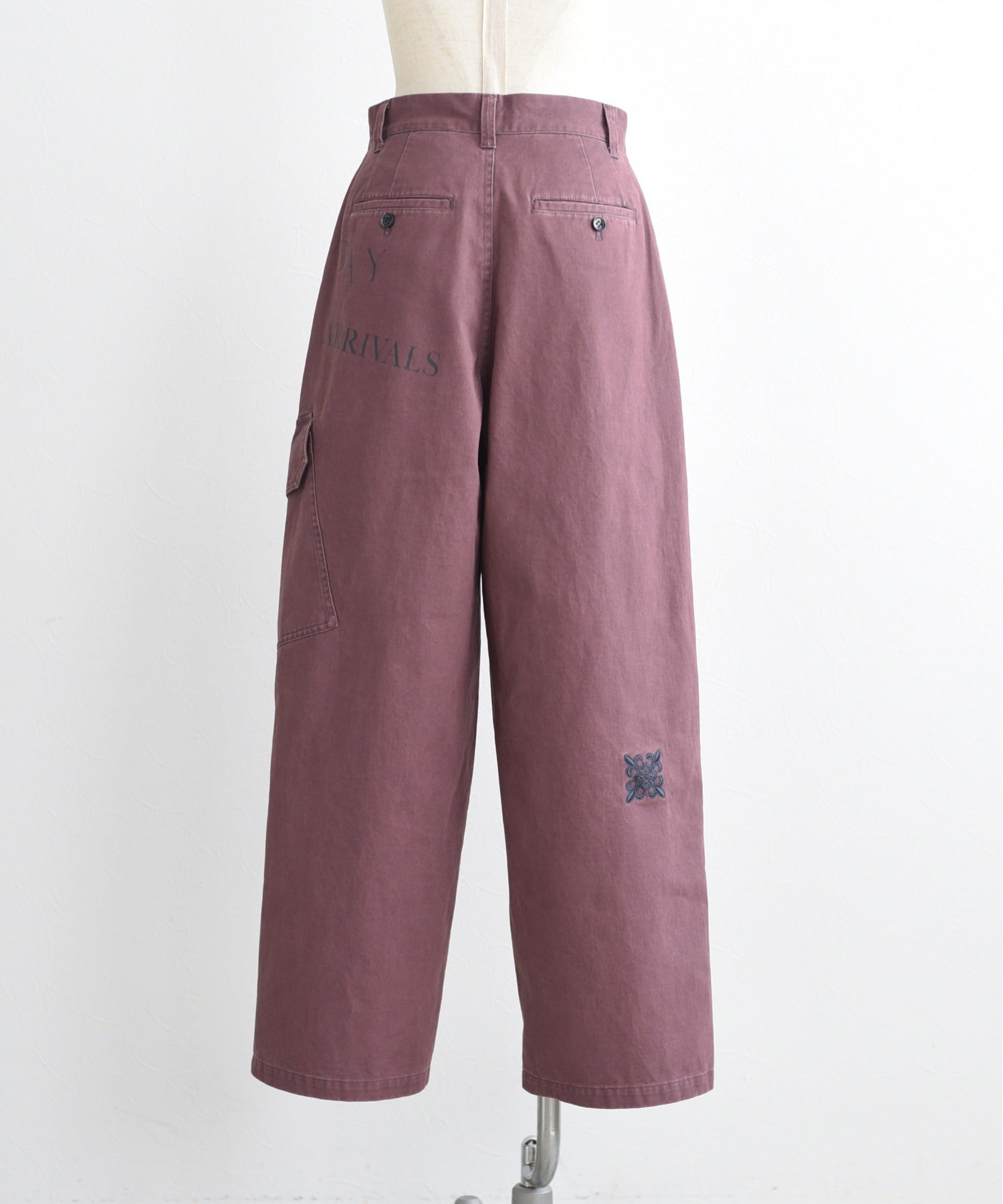 Embroidery Cargo Pants (3 Colors)