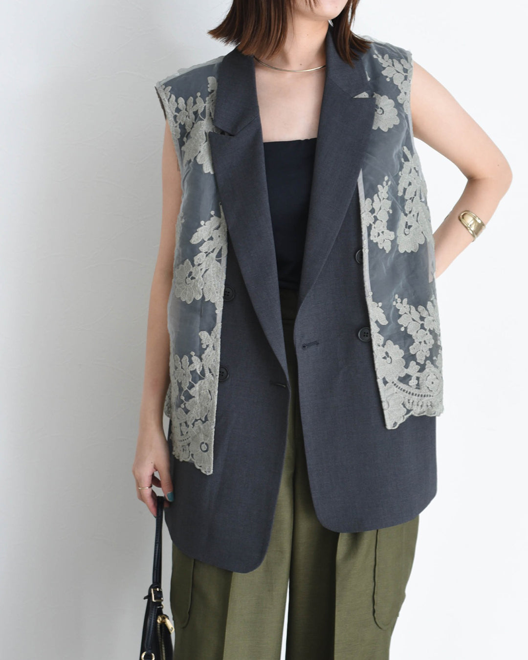 Embroidery Lace Layer Suit Vest (3 Colors)