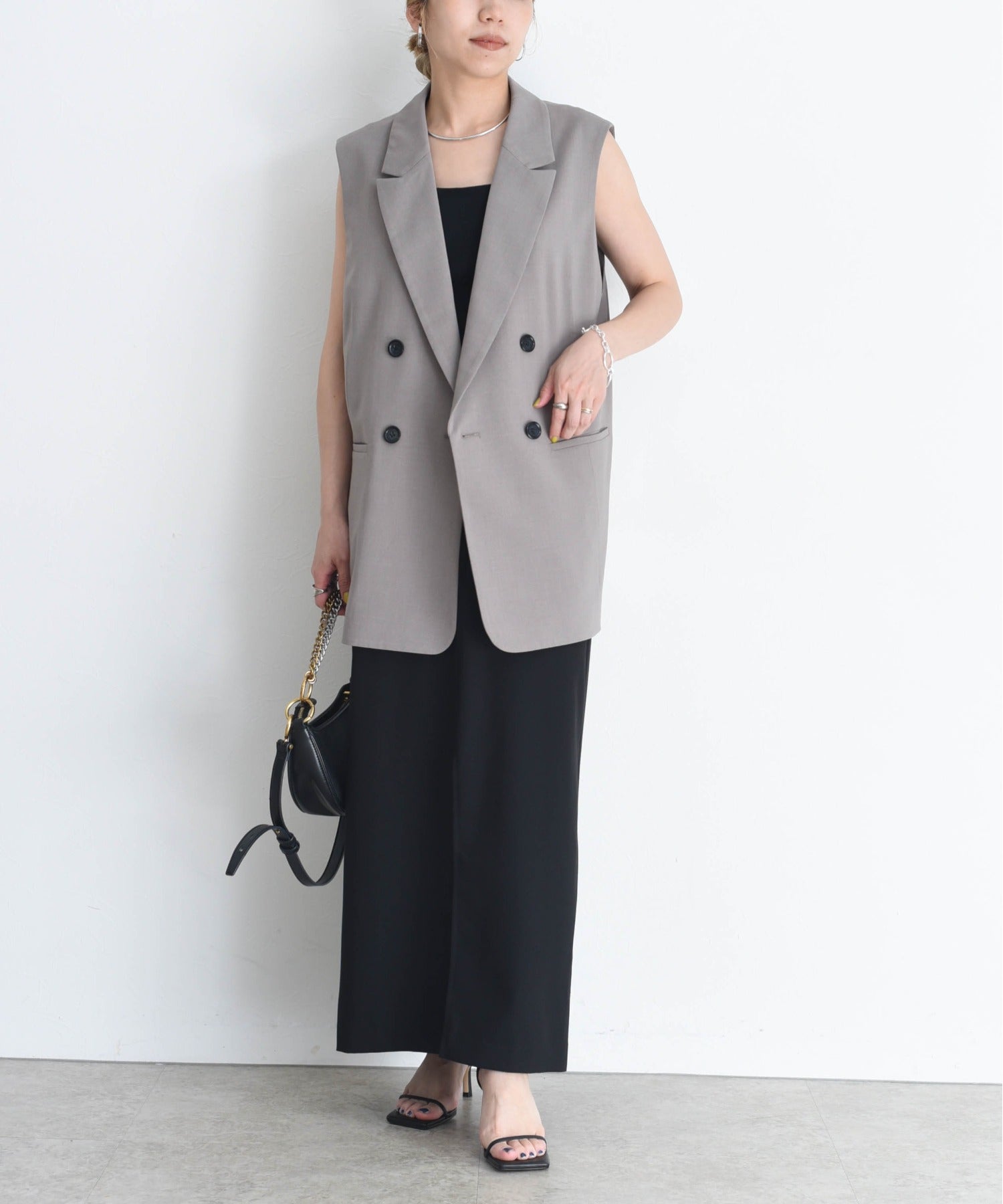 Embroidery Lace Layer Suit Vest (3 Colors)