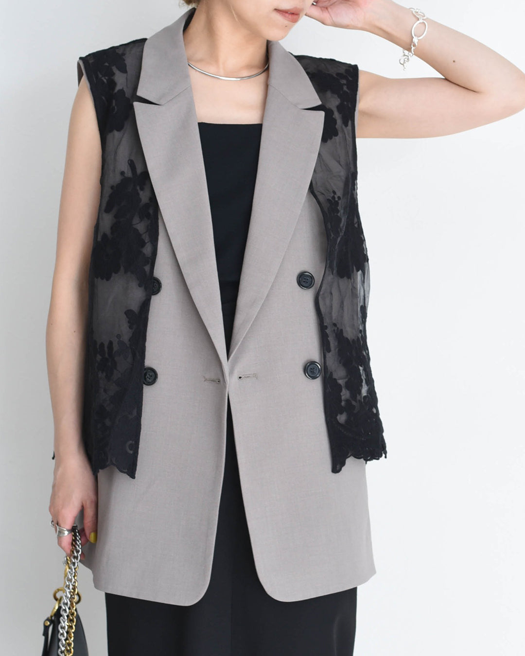 Embroidery Lace Layer Suit Vest (3 Colors)