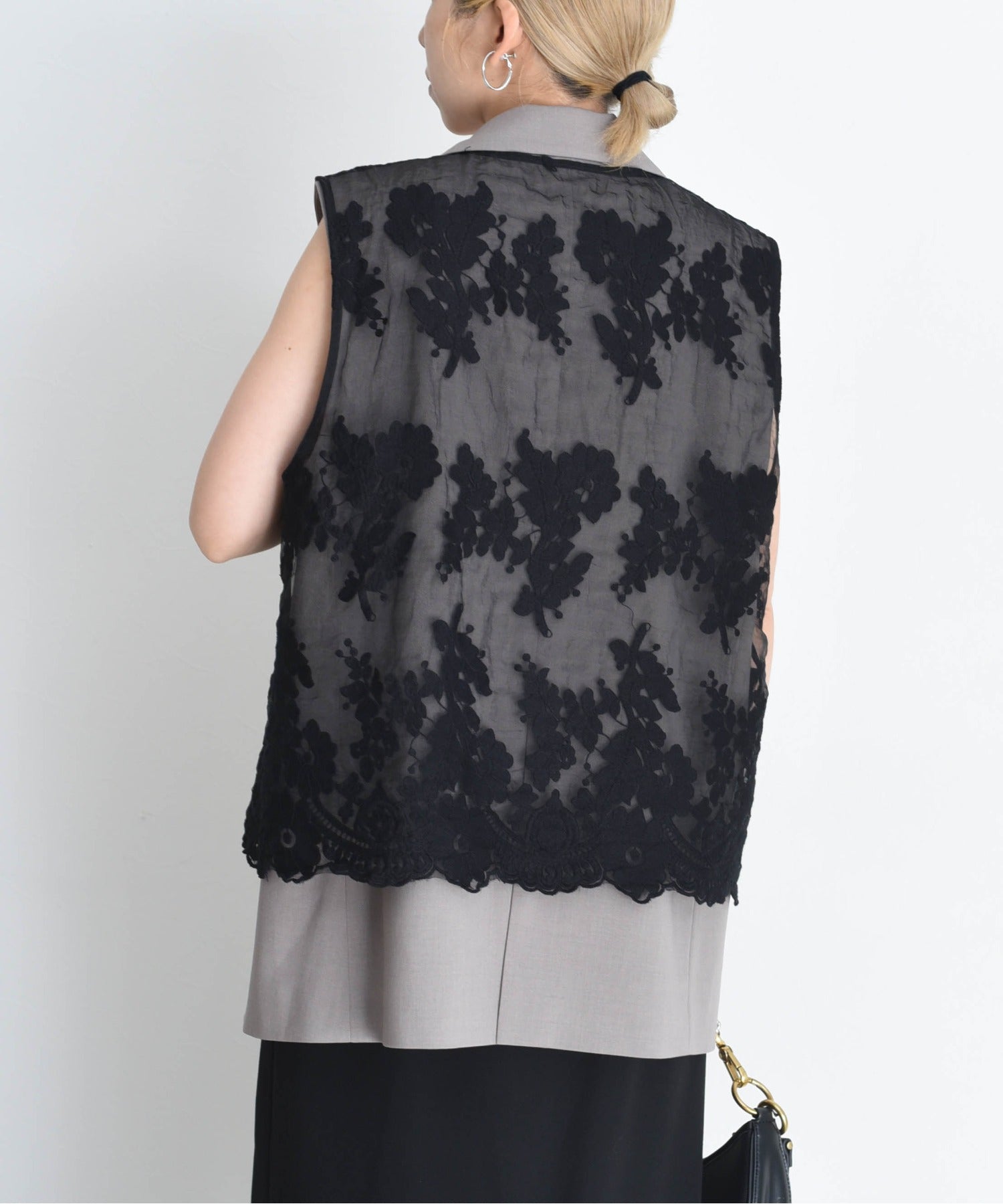 Embroidery Lace Layer Suit Vest (3 Colors)