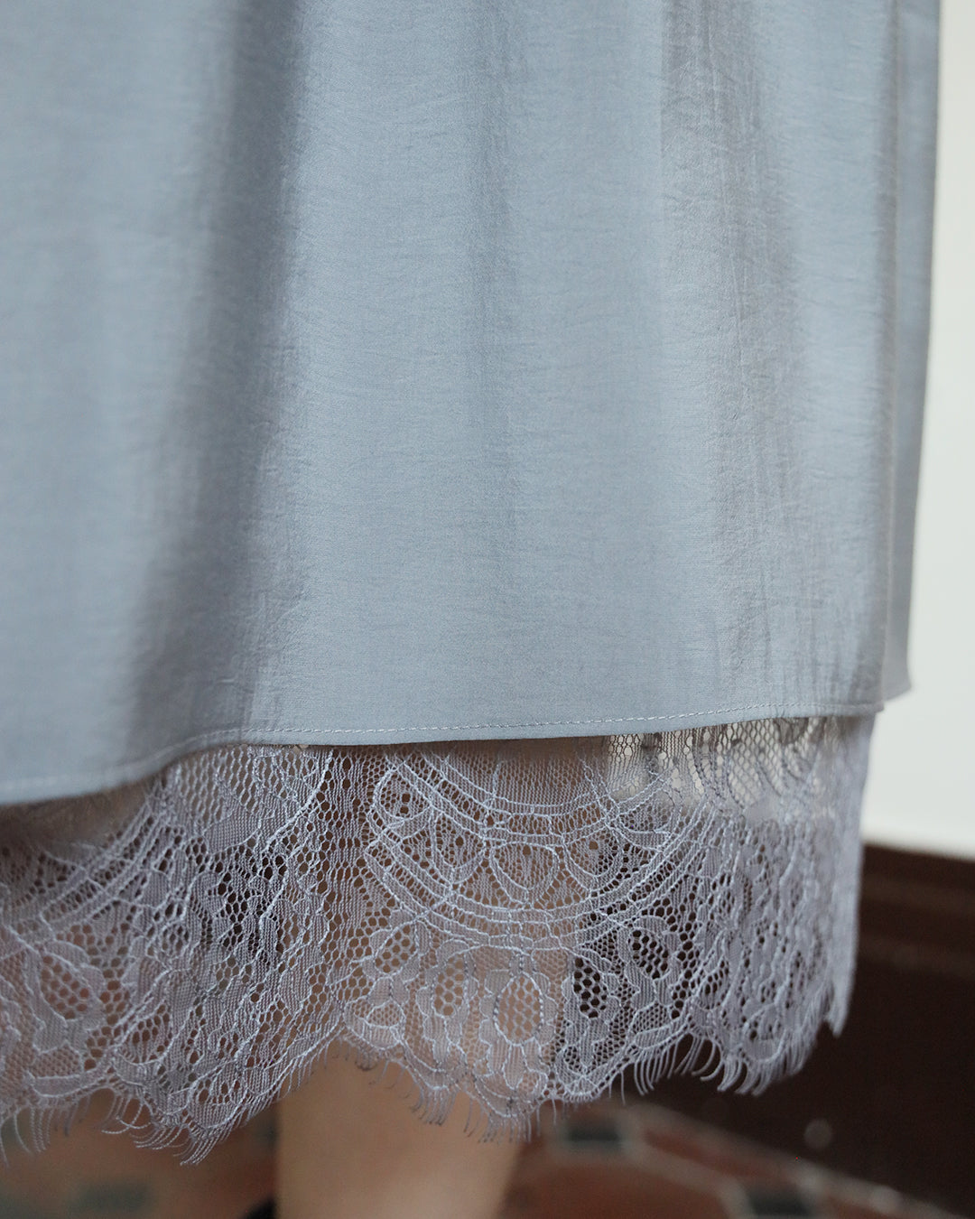 Lace Layer Pencil Skirt (3 Colors)
