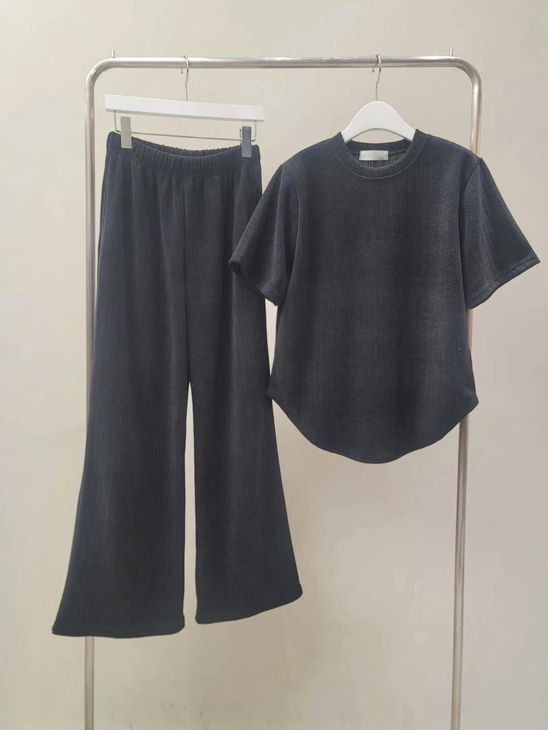 Texture Curved Hem Top (3 color)