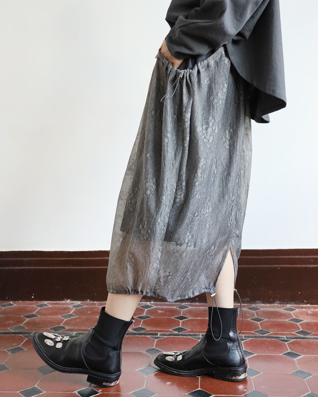 Floral Mesh Skirt  (2 color)