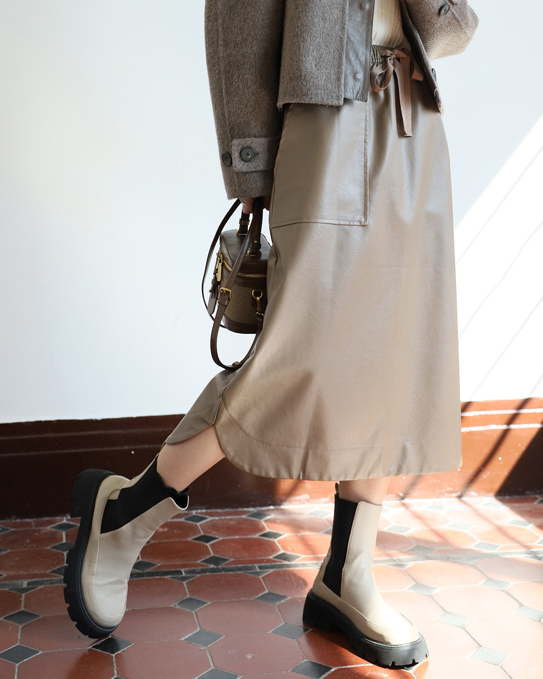 A-line Faux Leather Skirt (2 color)