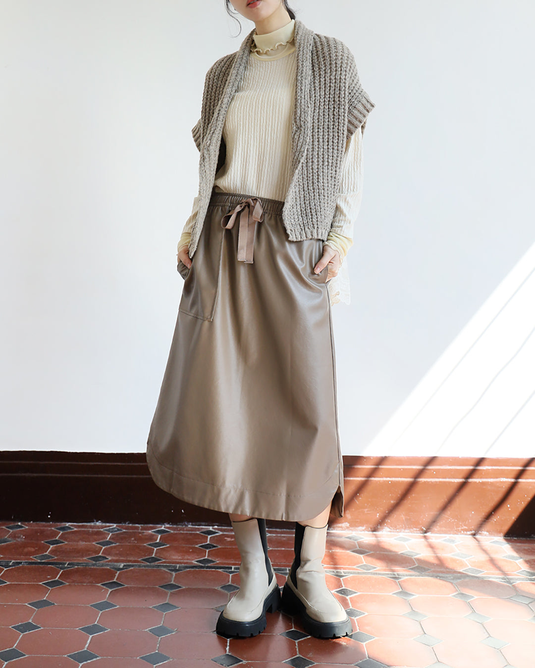 A-line Faux Leather Skirt (2 color)