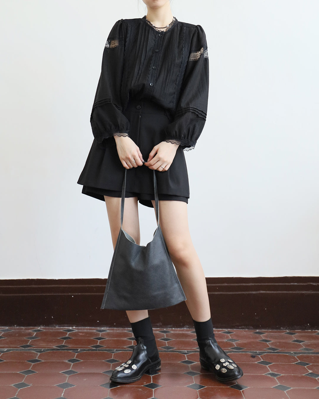 Pintuck Details Blouse (2 Colors)