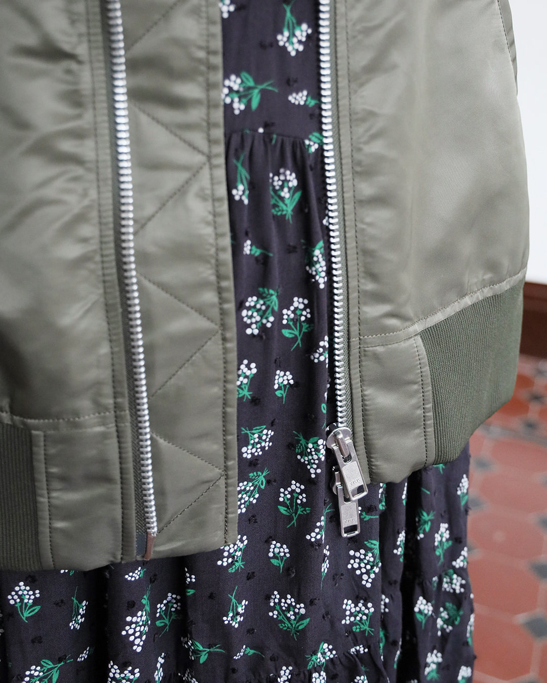 Pleated Back Bomber Vest (2 color)